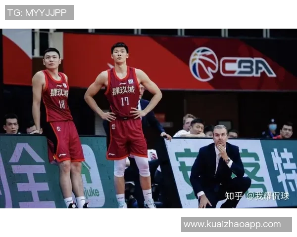 成都排球队防守体系解析与战术创新探讨